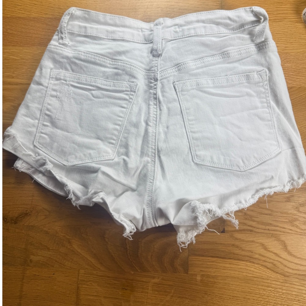 White Distressed Denim Shorts High Waisted Frayed Raw Hem Size L 28 Waist